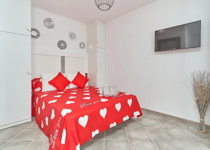 Boutique 103 Sweet Corner